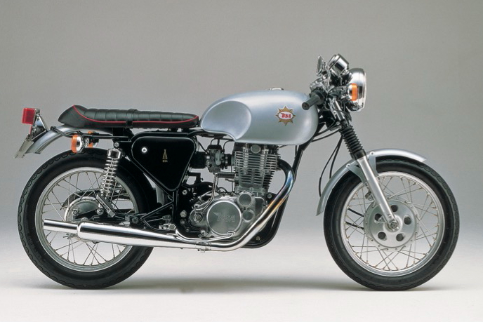 Sr400のエンジンを積んだ英国車 幻のバイク Bsa Gold Sr Forr