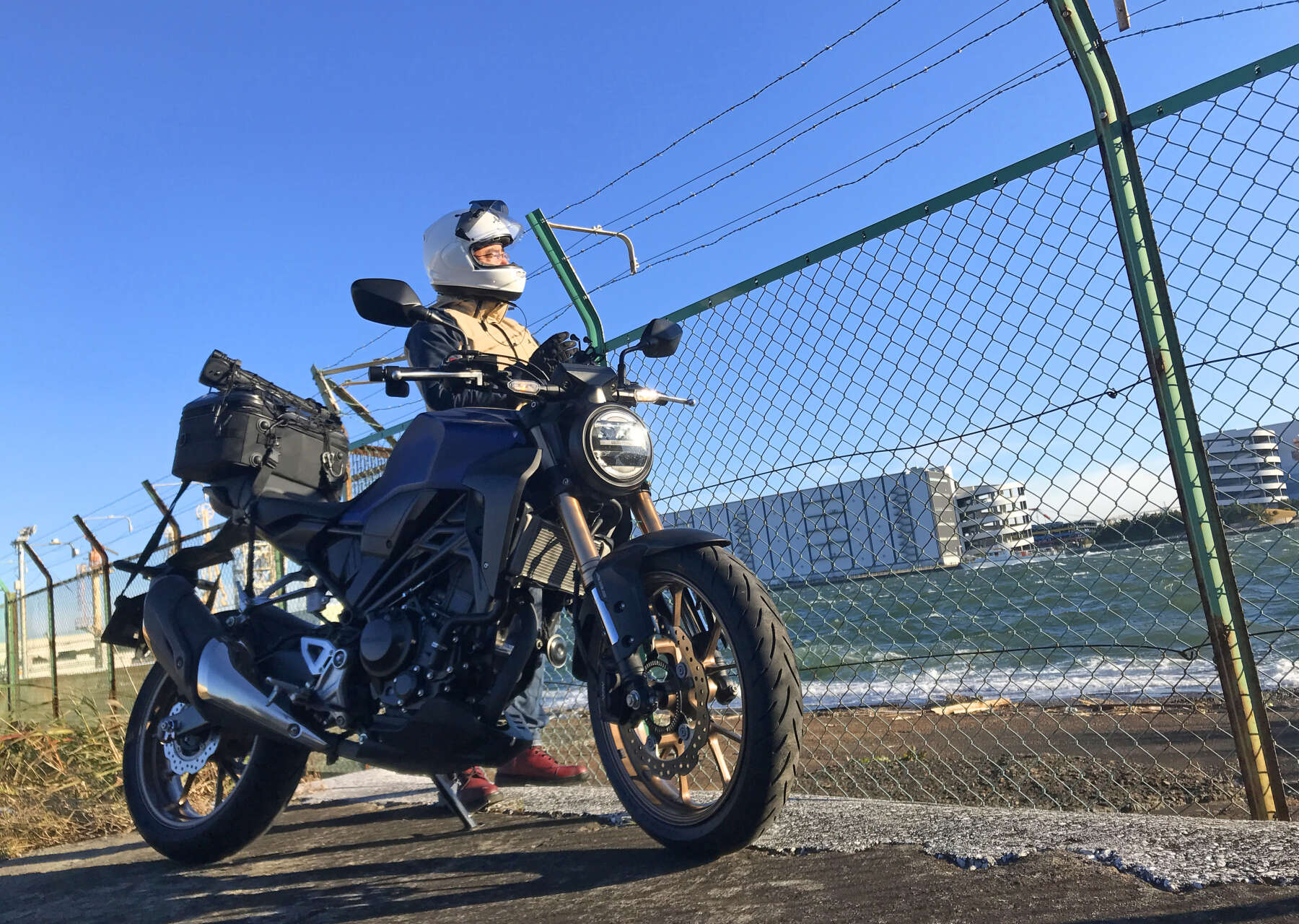 CB1100置き物 やすも