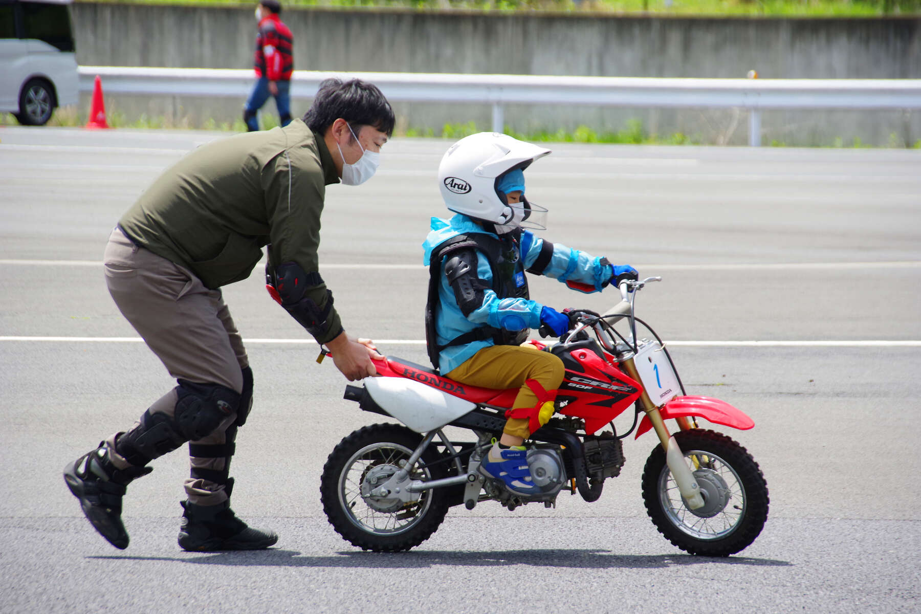 FELOO] バスケットシューズ ジュニア バッシュ スポーツ靴 子供