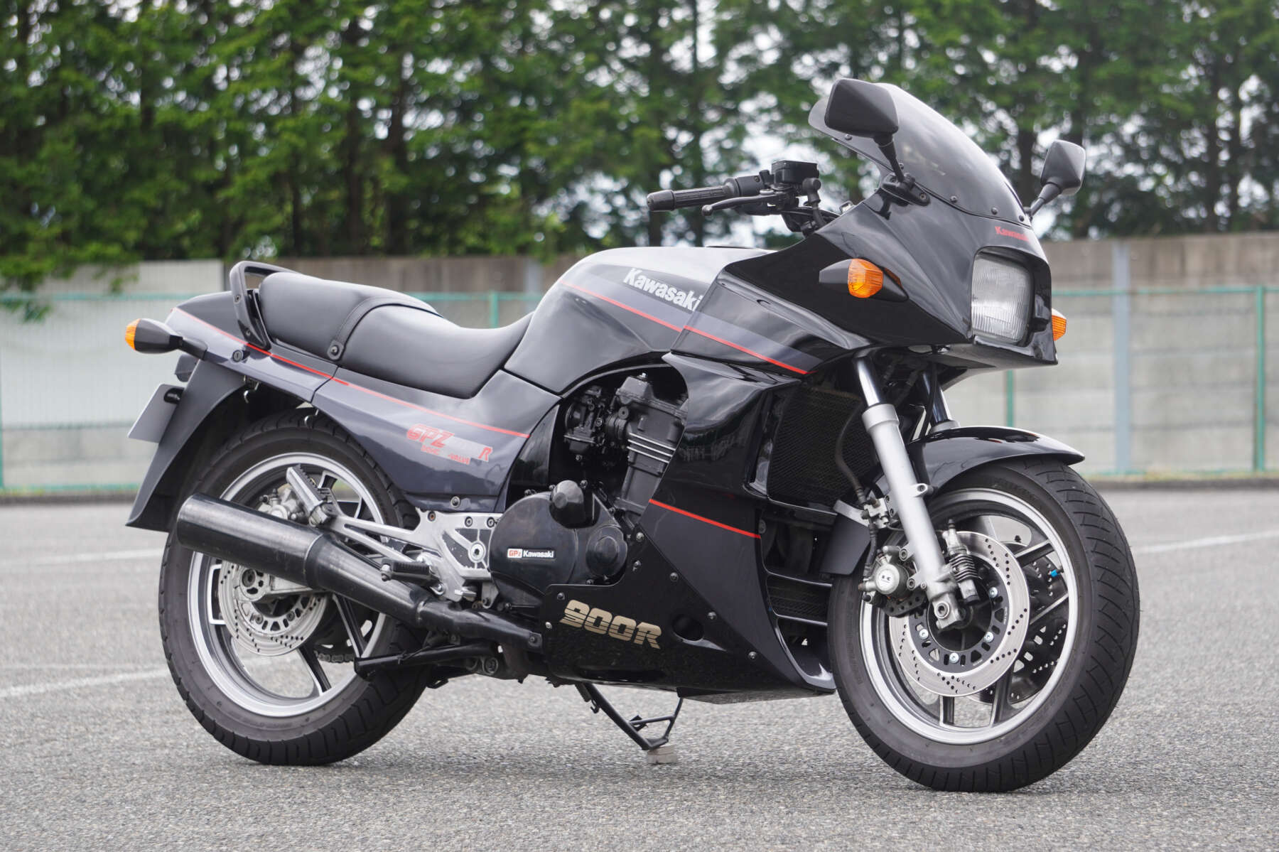 売れ筋商品 カワサキエンブレム シートカウルエンブレム GPZ900R GPZ