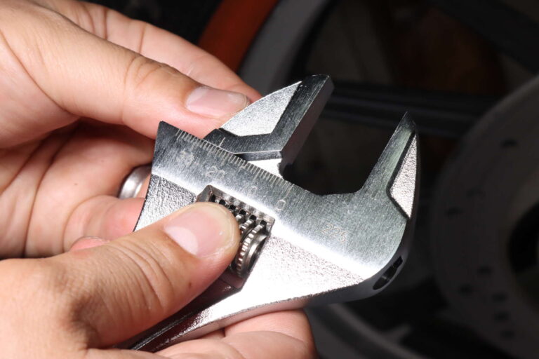 ガタを抑制した進化版モンキーレンチ 正しい使い方も解説！ ForR