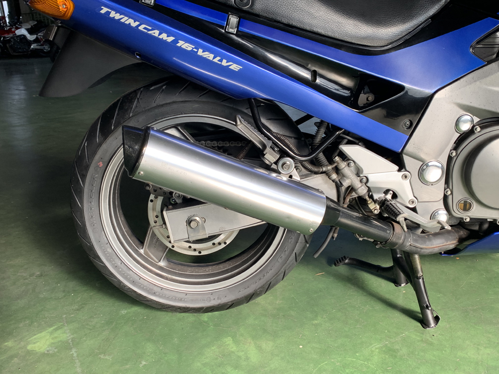 富士 R400 ZZ-R400という高汎用性万能車【前編】 ~兄貴分(1100・600)のイメージを400㏄クラスにうまく取り入れた!~ - ForR