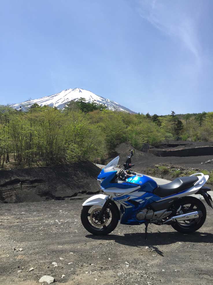 富士山とGSR250F