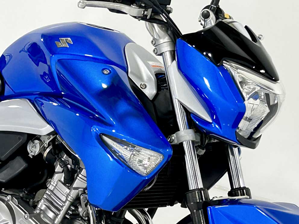 GSR250という“アンチテーゼ”【中編】～クセ（＝味）のあるゴリッパな車体に自由自在のハンドリングをプラス！～ - ForR