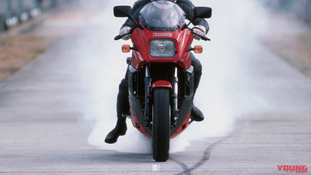 栄光の20年を振り返る カワサキ「GPZ900R」ヒストリー【1984-2003 全カラーバリエーション収録】 - ForR