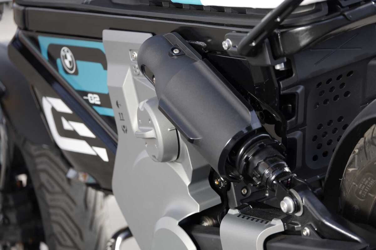 BMWモトラッドの新型電動バイク「CE 02」のリヤサスペンション。《画像提供：BMW Motorrad JAPAN》