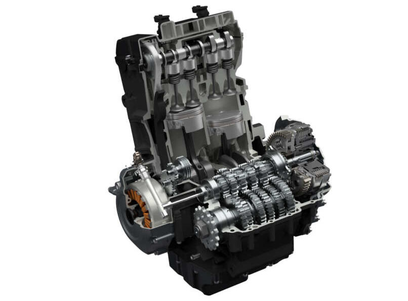 GSX-8Rの775ccのパラレルツインエンジン