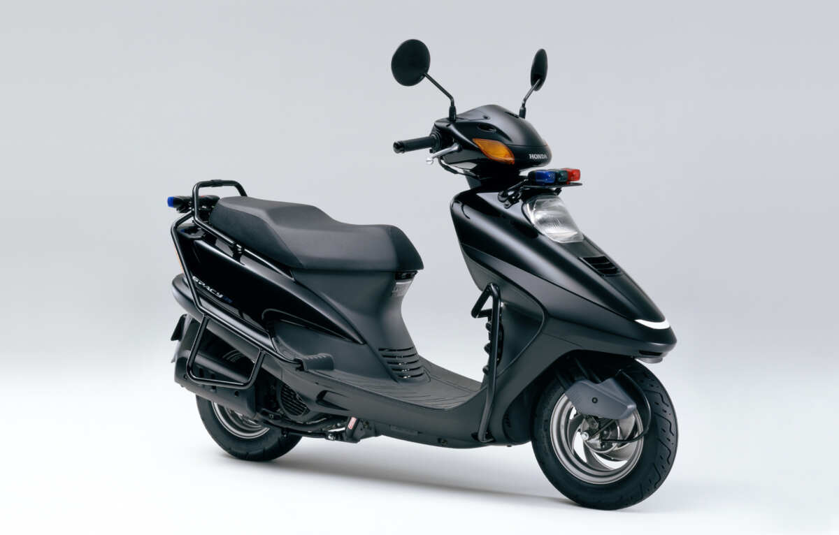 ホンダ「スペイシー125 教習車仕様」／2005年　画像提供：ホンダモーターサイクルジャパン