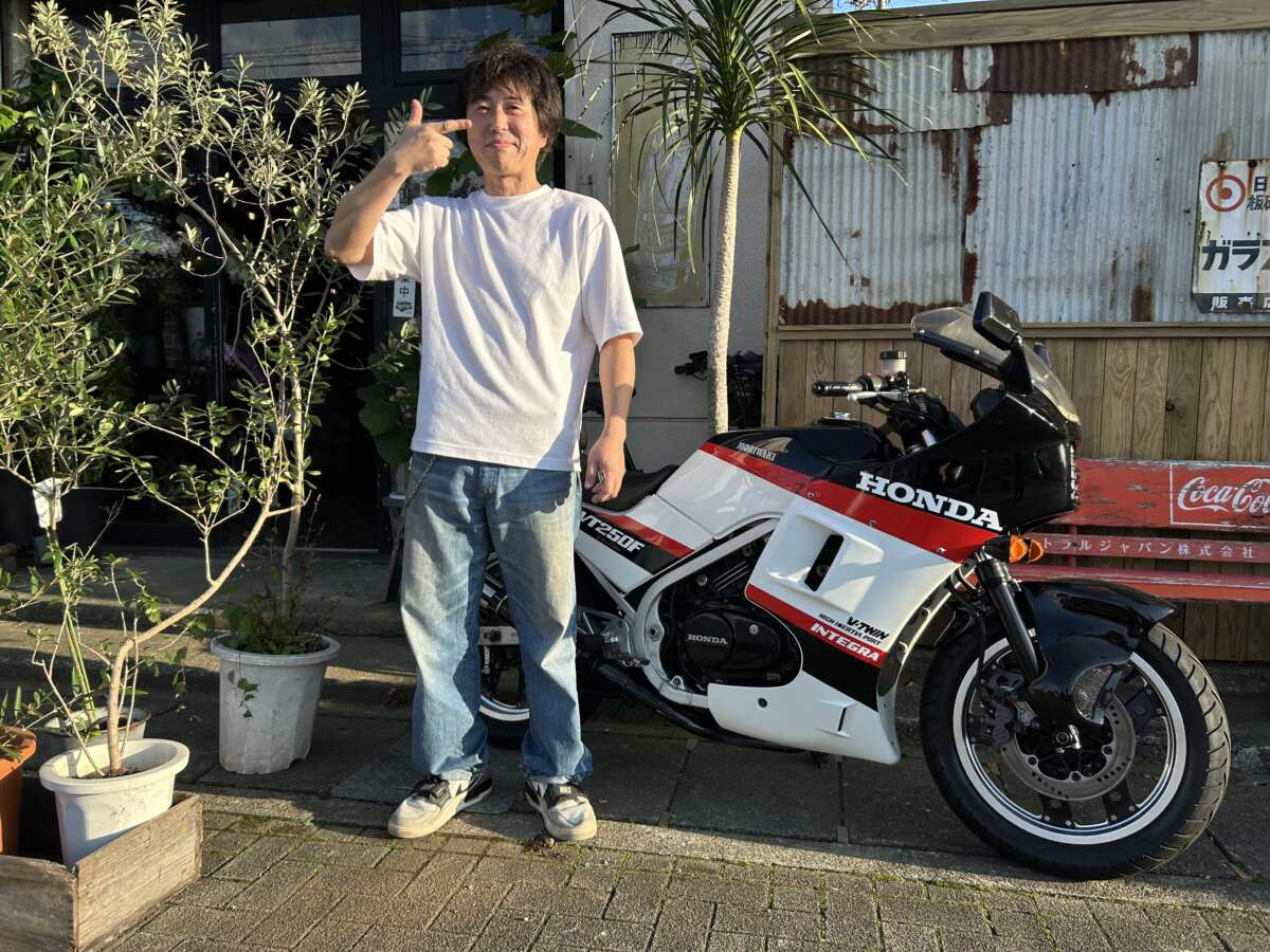 フローラルアートピュール（静岡県静岡市駿河区）の森川代表。筋金入りのバイクマニアです！