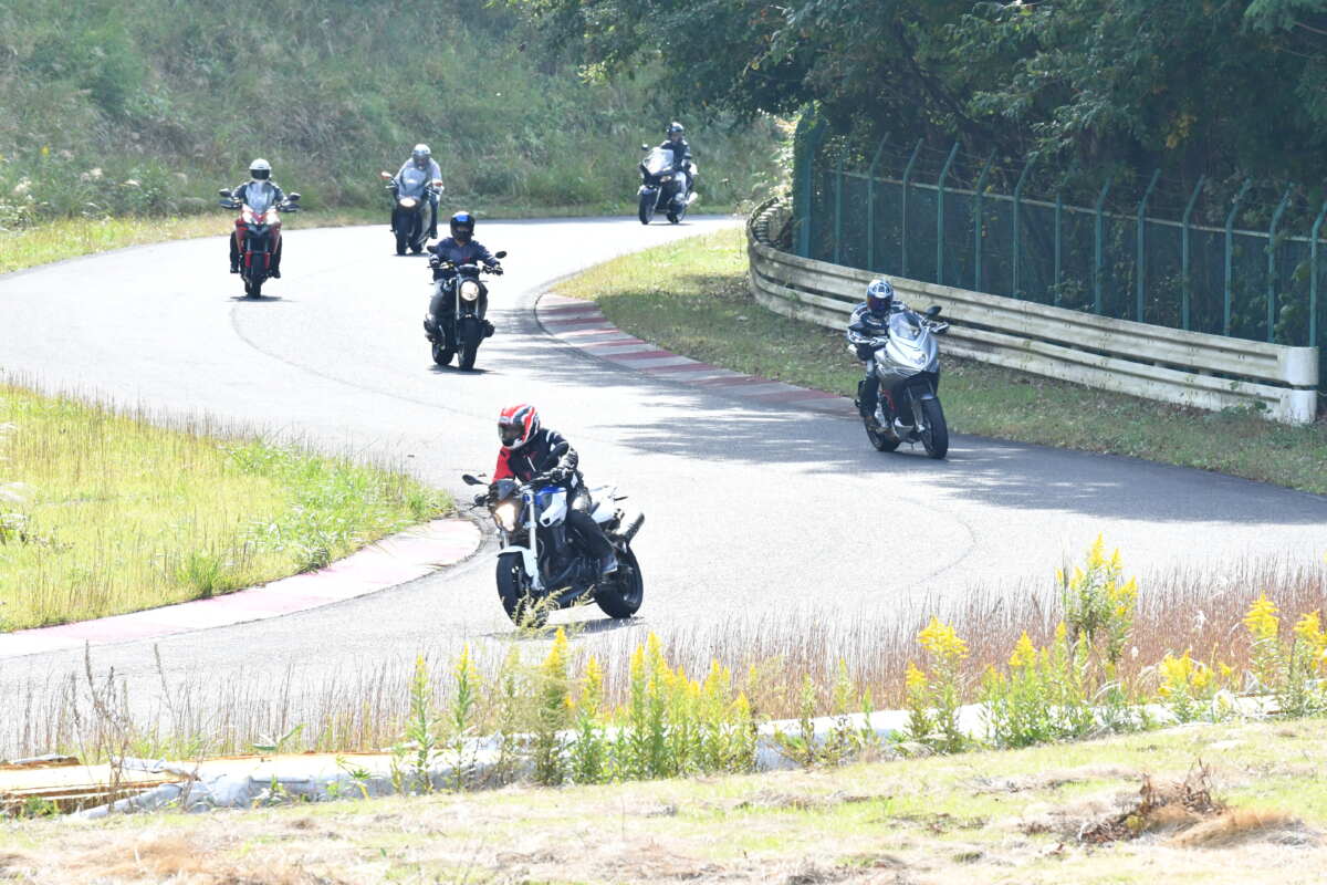 『外国車試乗会』で用意される 試乗車は、レッドバロンで販売している中古車。気に入ったらその車両を買うことだってできる。