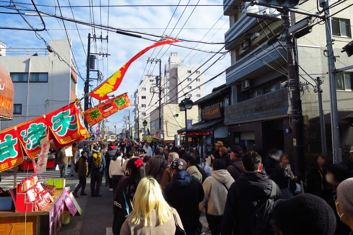 青梅だるま市