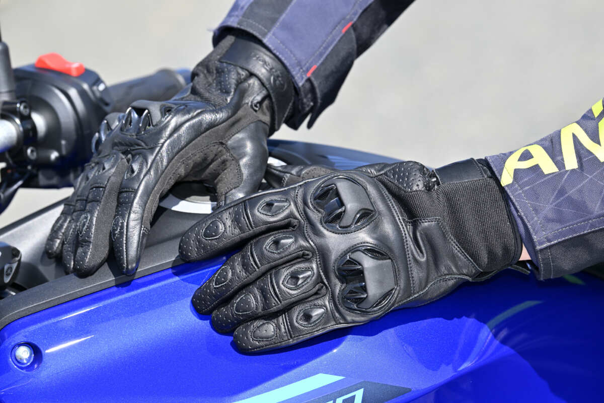 ROMの3シーズン用グローブがリニューアル！ 『ゼロスグラブ3』新発売