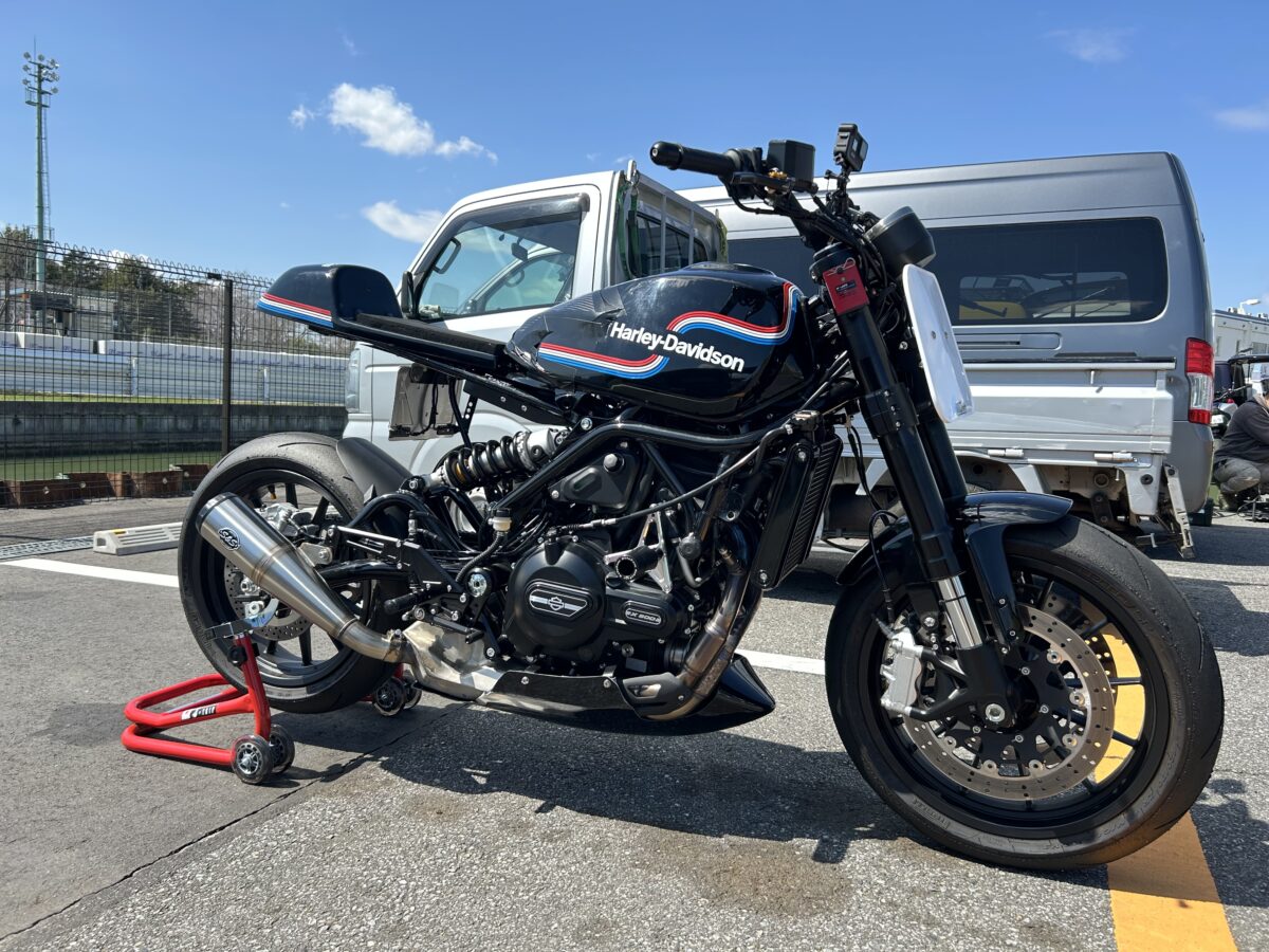 今年になって増車しました、ハーレーダビッドソンX500です。