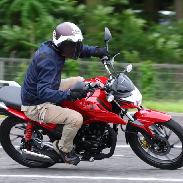 レッドバロンが輸入販売している23万8000円の激安バイク「CBF125R」に乗ってきた！！