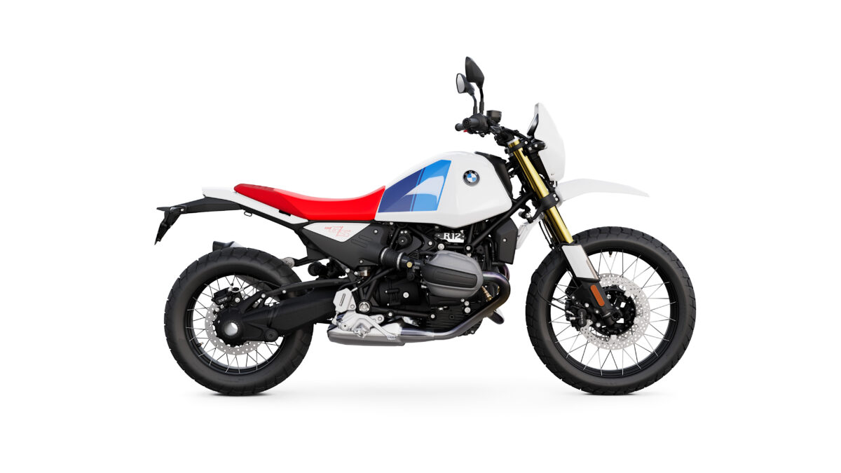 フロントに21インチホイールを履くBMW R12 G/S。