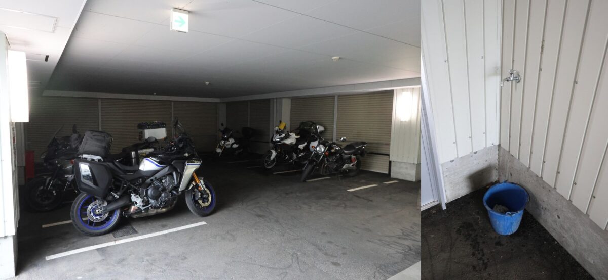 屋根付きのガレージがあり、片隅には“使ってください！”とばかりに水栓とバケツ、ウエスが置いてある。