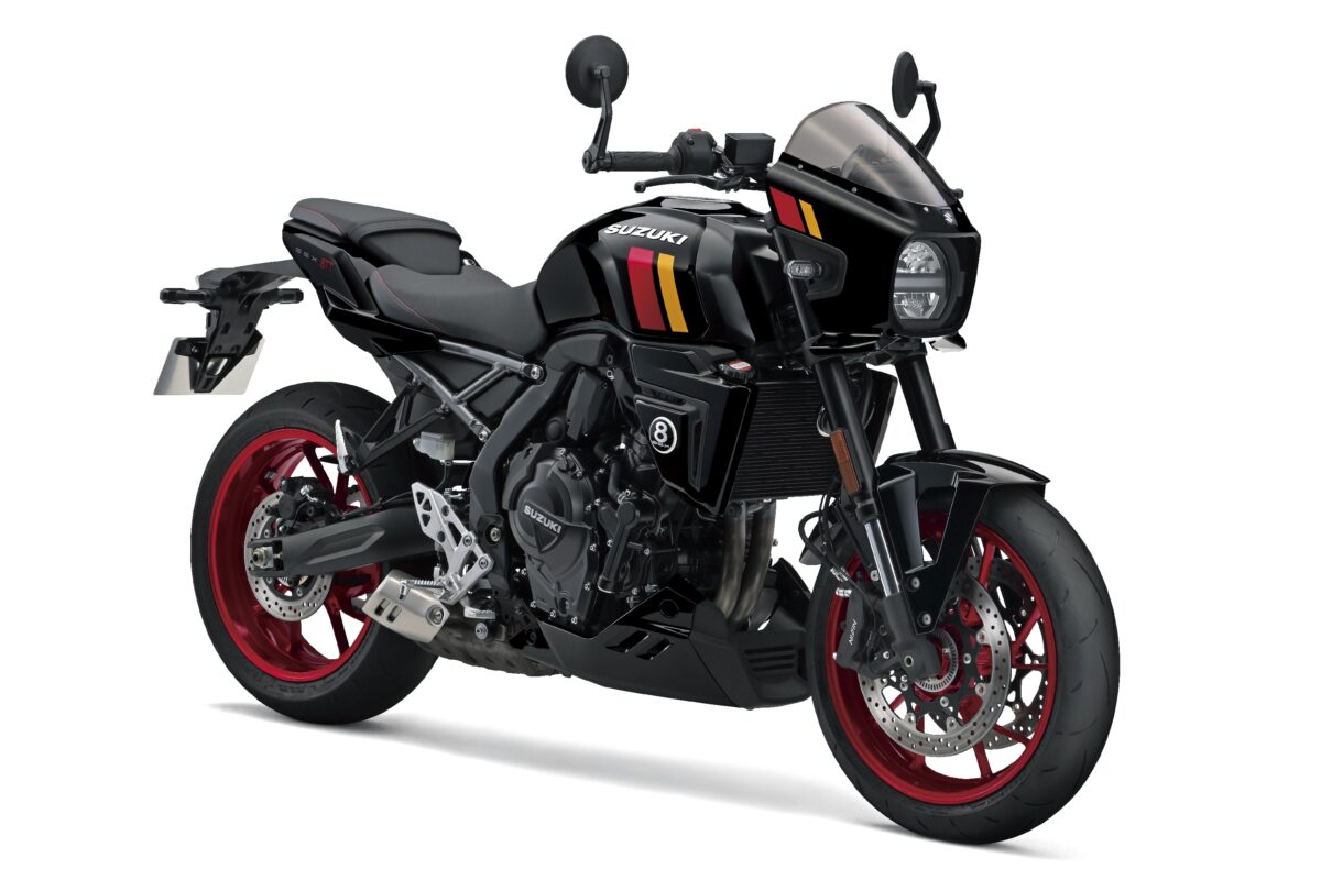GSX-8Sをベースに、レトロとモダンを融合させたスタイリングデザインと、最新の電子制御を組み合わせた「GSX-8TT」。