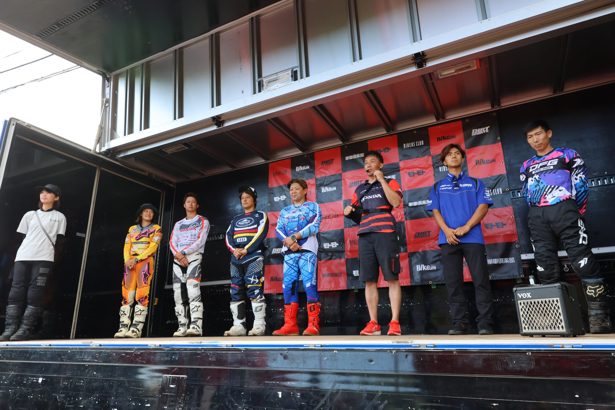 各種スクールの講師陣はモトクロスやトライアル、エンデューロで活躍するトップライダーたち。