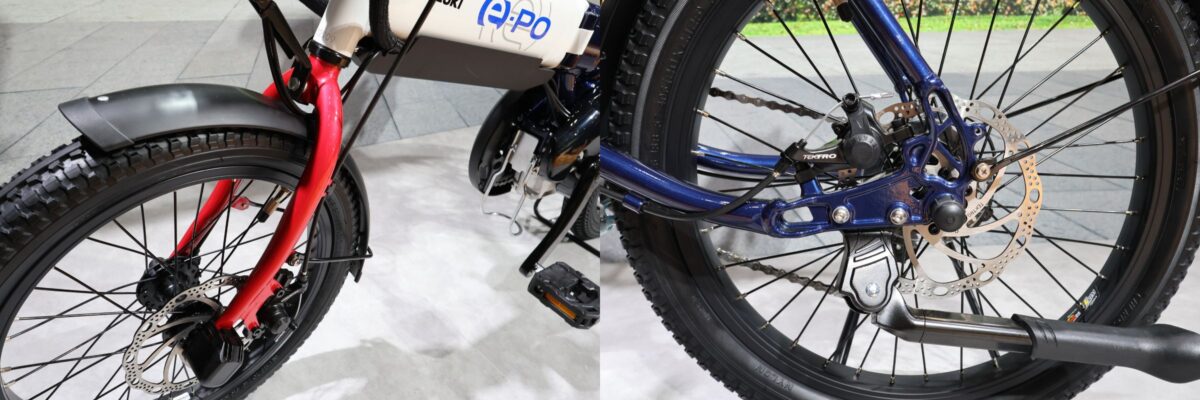 ベースモデルより太めのタイヤを履くこともあって、フロントフォークの幅を広げクリアランスを確保。リヤブレーキがディスク化され、サイドスタンドの取り付け部分も変更。