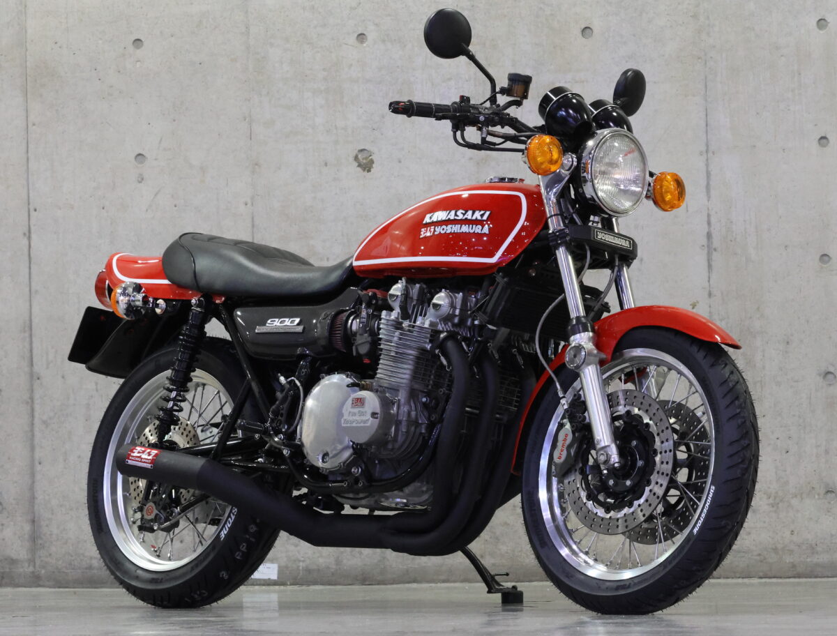 ヨシムラの『集合管』“Z1チタンストレートマフラー”が取り付けられたKawasaki・Z1。