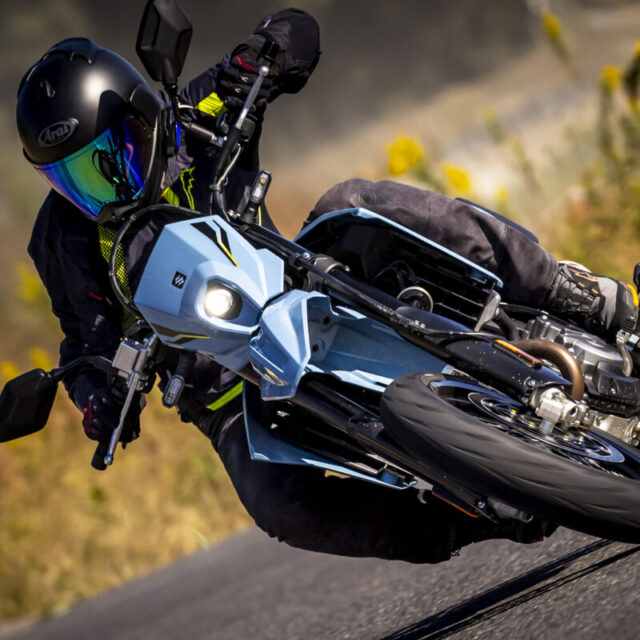 なぜ？　どうして？　オフロード！！　⑱「オンロードタイヤを履いたオフ車！？　モタードモデルってどういうこと！？」