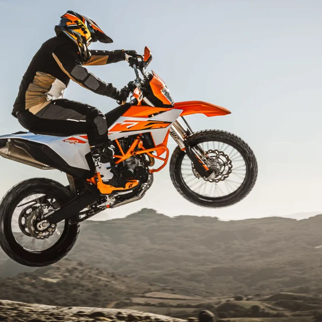 なぜ？　どうして？　オフロード！！　⑲「ビックオフってなに！？　アドベンチャーバイクと違うの！？」