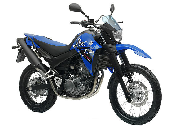 かつて逆輸入車として発売されていた660ccの単気筒エンジンを搭載したヤマハ・XT660R。分厚い低速トルクがその持ち味で、エンジンの一発一発の鼓動感が感じられるようなキャラクターだった。モタードモデルのXT660Xもあった。