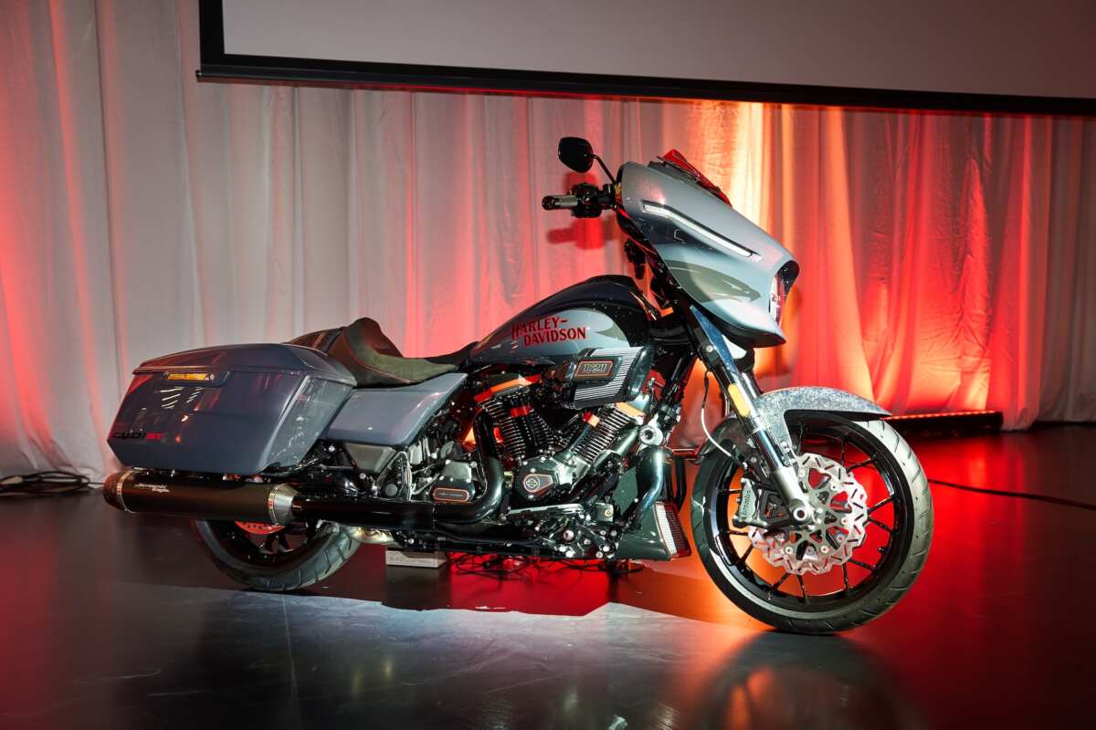 ハーレーダビッドソン2026年型CVO ロードグライド ST。