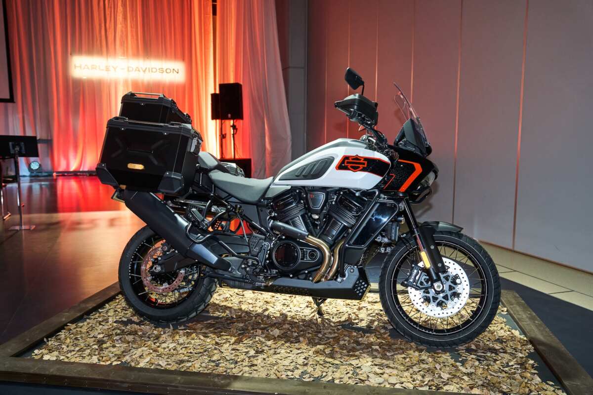 パンアメリカ 1250 リミテッドは、ラゲッジスペースの総容量140リットルを確保した。