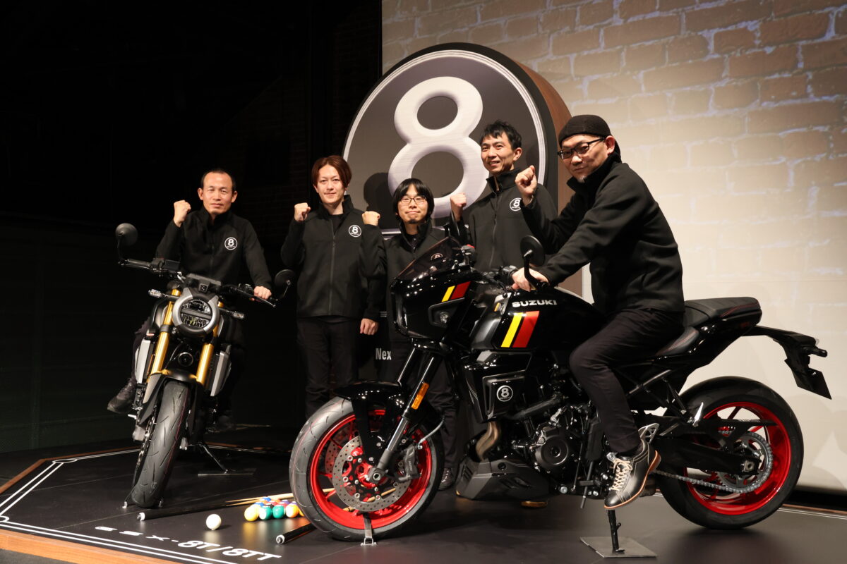 GSX-8T／8TTの開発陣。左よりチーフエンジニア・加藤幸生さん、テストライダー・佐藤洋輔さん、車体設計・小林銀河さん、電装設計・柴山拓也さん、デザイン・古橋伸介さん。