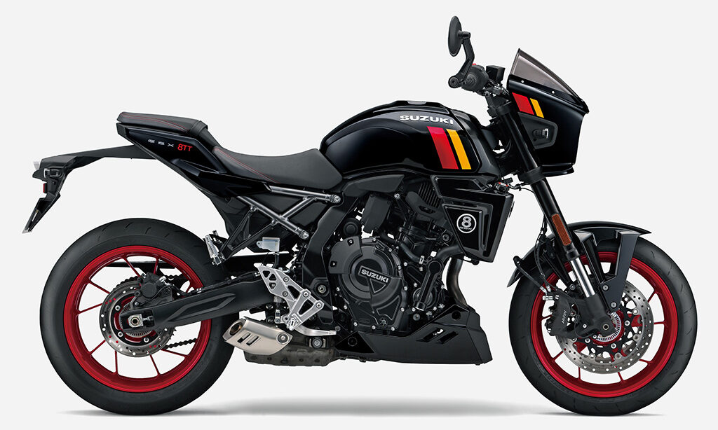 GSX-8TT:グラススパークルブラック（YVB）