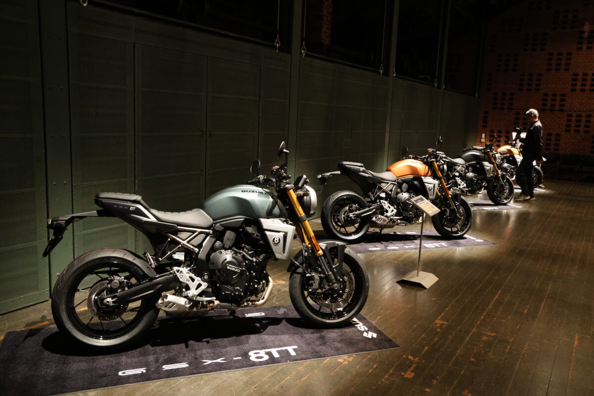 発売開始の2026年1月30日の時点で、GSX-8T＆8TTの年間目標販売台数840台に対し、1000台以上の受注が入っているという。今年の人気モデルになりそうだ。