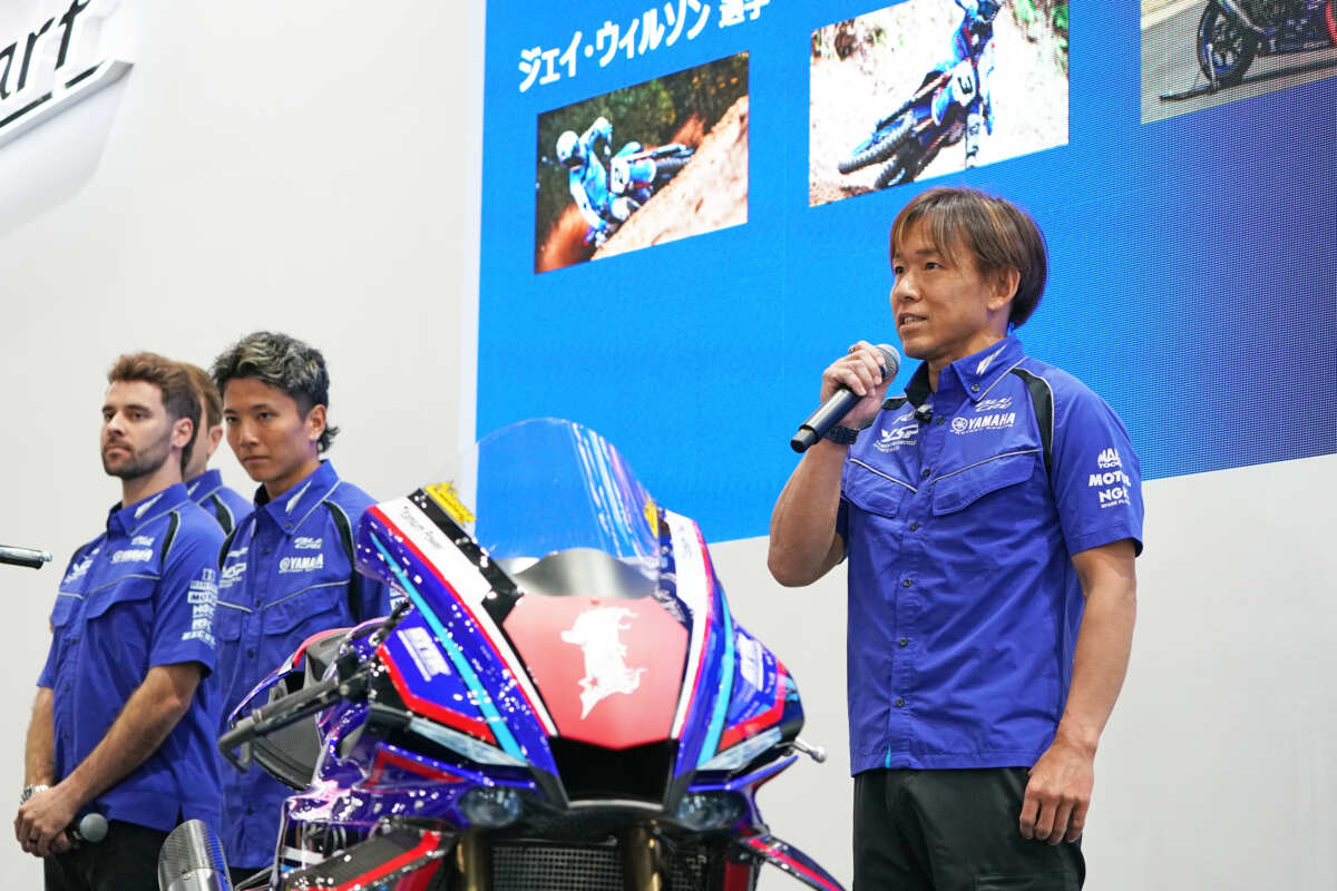 東京モーターサイクルショー2026ヤマハブースにて開かれた「YAMAHA MOTORSPORTS MEDIA CONFERENCE 2026」にて、今シーズンをもって引退することを発表した中須賀克行選手。