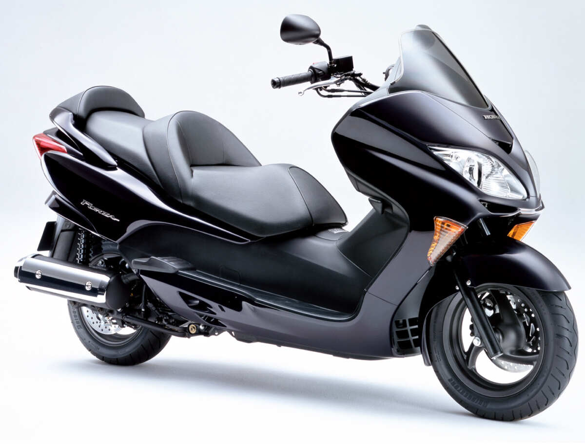 HONDA　FORZA Z（2004年モデル）　当時価格：62万8950円（税抜き本体価格）