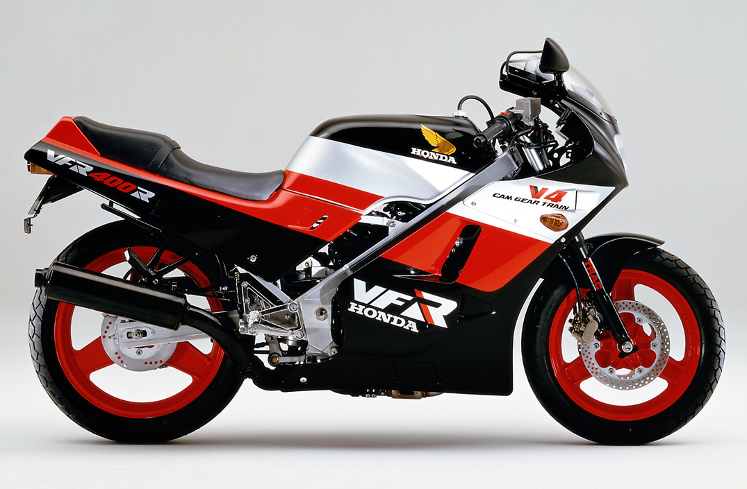 1986_VFR400R