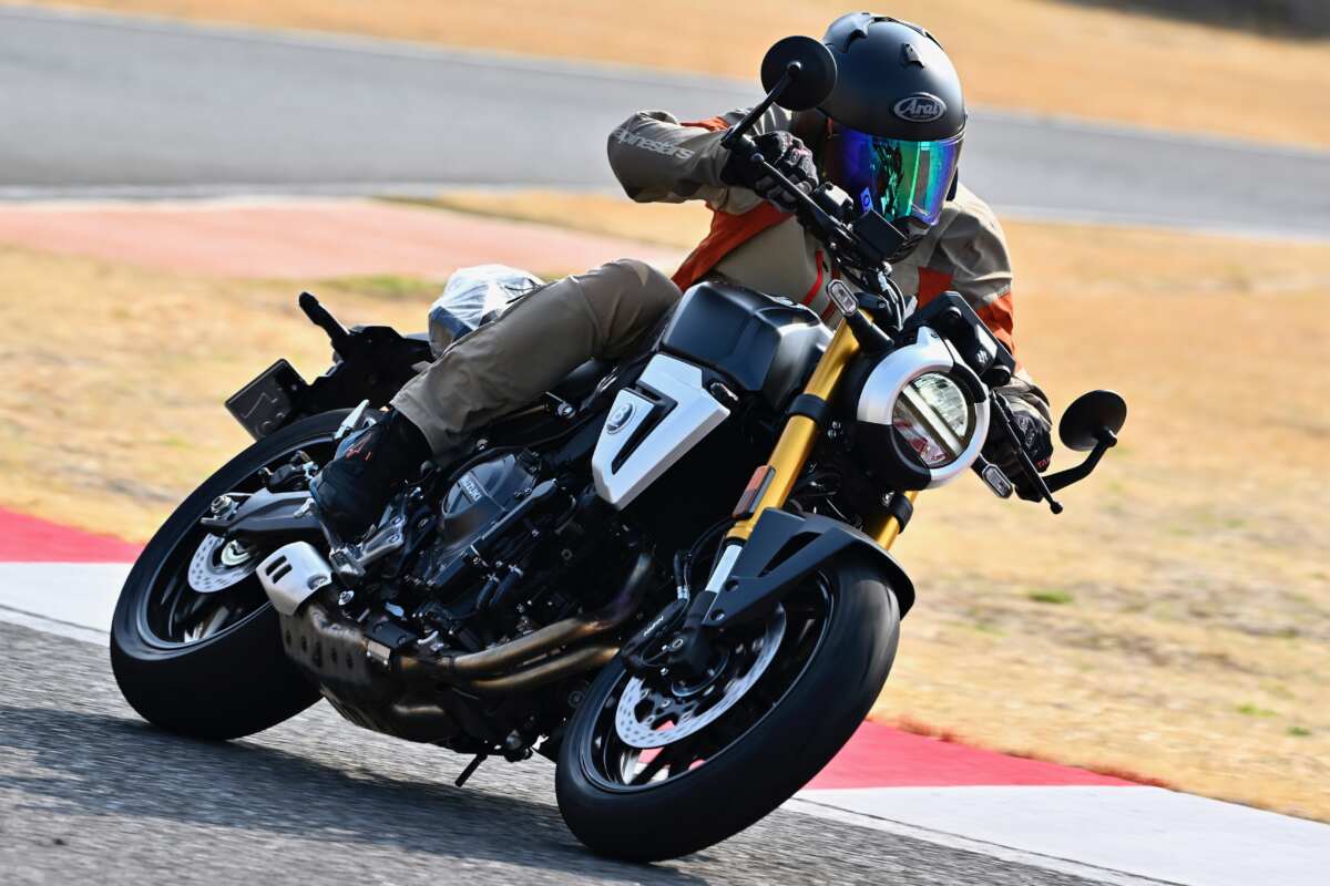 スズキ・GSX-8T（2026年1月30日発売）に乗る筆者・谷田貝　洋暁。