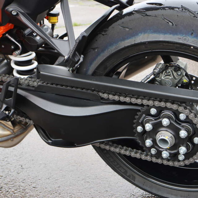 バイクのソレなにがスゴイの！？　Vol.84 『片持ちスイングアーム』～バイク専門用語をわかりやすく解説！