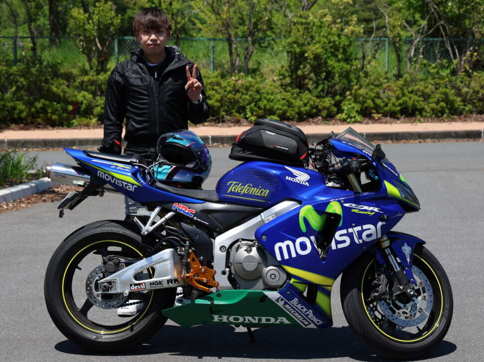 よっしーさん／ホンダ　CBR600RR
