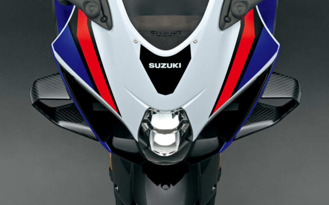 時流のウイングレットはオプション設定。片側一枚18万7000円！！