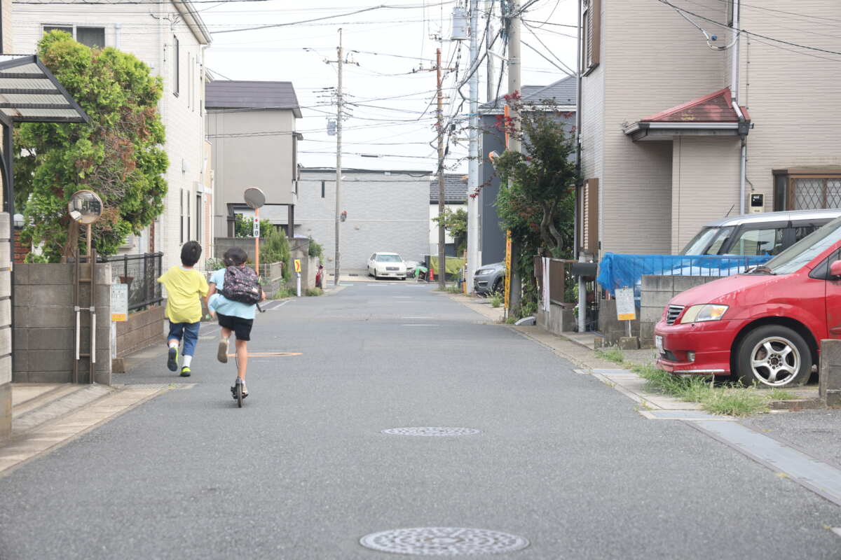 こんな道路の法定速度が60km/hというのがそもそもおかしかった。