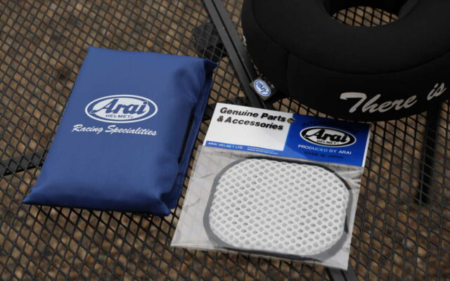 2026年夏に登場！？　ヘルメット内部の通気性をアップするアイテムをAraiが開発中！